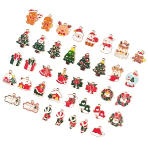 Série de Noël Pendentifs en Alliage Émaillé Père Noël Arbre Renne Accessoires de Fabrication de Bijoux DIY Cadeaux de Fête