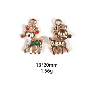 Pendentif en alliage de renne de Noël avec émail pour la fabrication de bijoux et porte-clés.