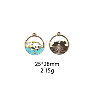 Charm pendentif en alliage emaille panda mignon pour fabrication de bijoux et porte-cles.