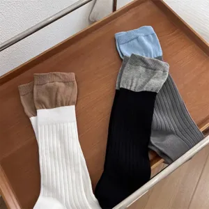Chaussettes empilées bicolores style coréen, design tendance faux deux pièces bonneterie.