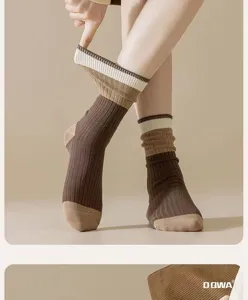 Women's Maillard brown striped mid-calf socks, autumn winter warm knit fashion crew socks.