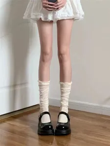 Ballet style white slouch socks paired with black Mary Jane shoes for women summer daily wear.