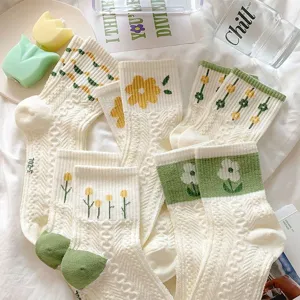 Green floral mid tube socks women cute sweet Japanese college style cotton casual socks spring