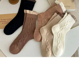 Femmes mignonnes chaussettes mi-hautes torsadées tons terreux confortables rétro mode style