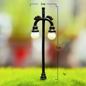 Miniature plastic double head street lamp model for moss micro landscape DIY garden decor