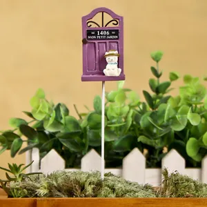 Decorazione per Micro Paesaggio a Forma di Gatto e Porta Viola in Resina per Piante Succulente Ornamenti da Giardino