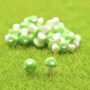 Mini grüne Harz Pilz Figuren Set für Moos Terrarium Sukkulenten Pflanze DIY Landschaft.