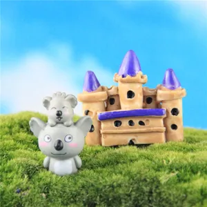 Miniatur Harz Koala und Schloss Figur fuer Mikro Landschaft DIY Garten Deko Detail.