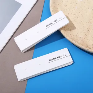 Tarjetas de presentación de pendientes de papel blanco con impresión de agradecimiento detalles