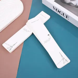 Weisse lange Halskette Armband Schmuck Display Karten Papier Verpackung Design.