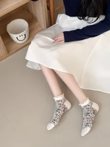 Floral lace women short socks, sweet Japanese style cotton aesthetic cute casual everyday sock