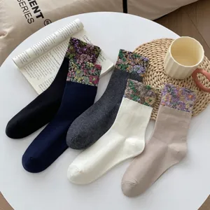 Retro ethnic floral mid-tube socks for women, cozy vintage autumn winter cotton socks.