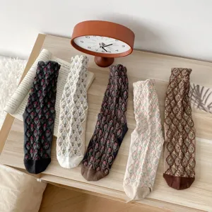 Katoenen ruitjes slouch sokken, trendy Koreaanse stijl halflhoge casual sokken voor dames.