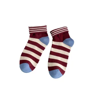 Calzini corti in cotone da donna a righe colorate stile preppy calze alla caviglia vista principale