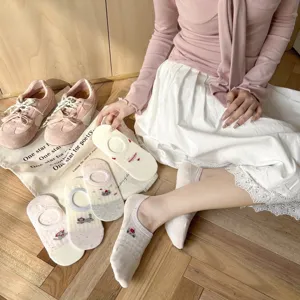 Summer new invisible boat socks for women, cute stripe cartoon embroidery non-slip shallow socks.