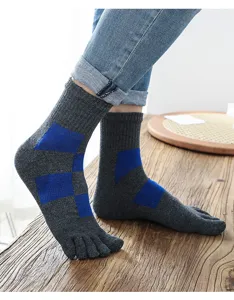 Thick cotton five toe socks for men autumn winter mid tube split toe grey blue square pattern