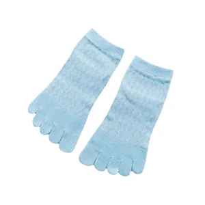 Women's cotton mesh five-toe socks short ankle solid color breathable socks main view