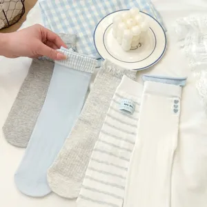 Set di calze al polpaccio stile giapponese carine, cotone traspirante per uso quotidiano.