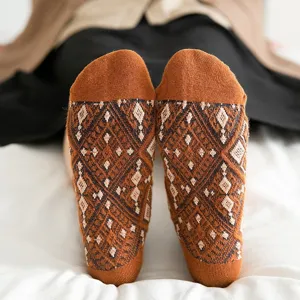 Calcetines vintage de rombos geométricos para mujer otoño invierno calcetines de algodón