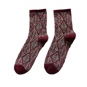 Calcetines de tubo medio para mujer con rombos, calcetines de punto de algodón otoño invierno