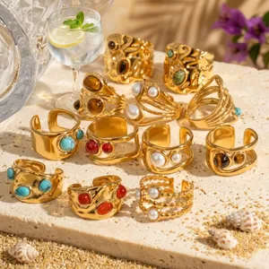 Elegantes Vintage Edelstahl Ring Set mit Naturstein Perlen gold Schmuck chic modern.