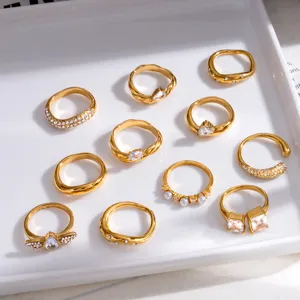 Set di anelli in acciaio inossidabile dorato zircone perle gioielli da donna alla moda
