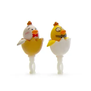 Leuke kuiken koppel stofplug 3.5mm koptelefoon aansluiting schattige cartoon telefoon accessoire.