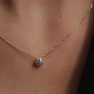 Collar de clavícula circonita diamante simple acero titanio, joyería elegante.