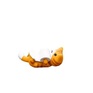 Schattige oranje kat figuur stofplug, miniatuur hars cartoon telefoon accessoire leuk.