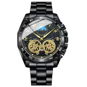 Orologio uomo al quarzo in acciaio nero con quadrante scheletrato oro e numeri romani.
