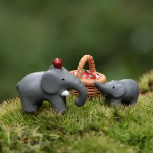 Miniatur graue Elefanten Harz Figuren Set fuer Sukkulenten Gartenarbeit Mikrolandschaft.