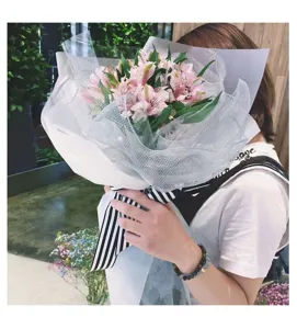 Ensemble de ruban en maille pour emballage de fleurs DIY et décoration de boutique de fleurs.