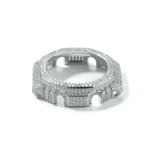 Iced out metalen horloge bezel mod case, sprankelende strass pave custom horloge accessoire.