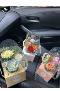 Transparent PVC waterproof flower packaging box handbag portable rose bouquet gift bag detail