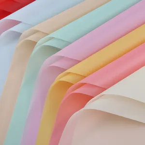 Effen waterdicht bloemeninpakpapier voor bloemboeketten en geschenkverpakkingsmaterialen.