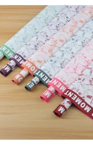 Rouleaux de papier d'emballage floral imperméable en film perlé, matériel épais pour les fleuristes.