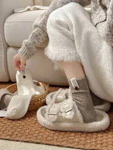 Comfortabele winter wollen sokken voor dames, dikke warme effen sokken met knoop en label.