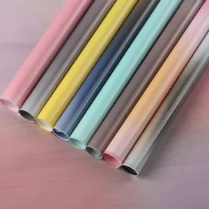 Valentinstag Süßigkeiten Geschenkpapier Träumerischer Verlauf OPP Film Blumenstrauß Dekorative Material Wasserdichte Verpackungspapier