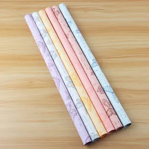 Rouleau de papier d'emballage de fleurs papillon étanche, bouquet vintage matériau.