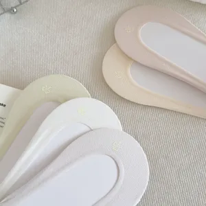 Women ultra-thin ice silk shallow boat socks summer invisible anti-slip heel socks pack