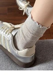 Summer women ruffled hollow breathable combed cotton solid color casual mesh crew socks style