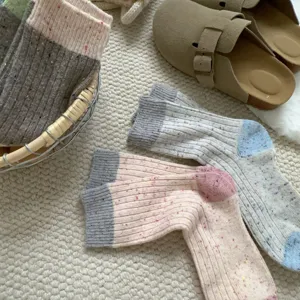 Chaussettes d'hiver douillettes en laine avec pois colorés, tricot chaud et épais.