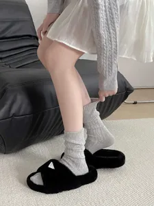 Retro grey ribbed knit crew socks for women, thick warm wool winter slouch socks.