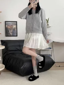 Cozy retro Korean wool knit socks women autumn winter thickened warm mid-tube fashion socks