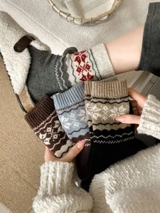 Fair Isle winter wool socks for women, retro color block thick warm slouch mid-tube socks