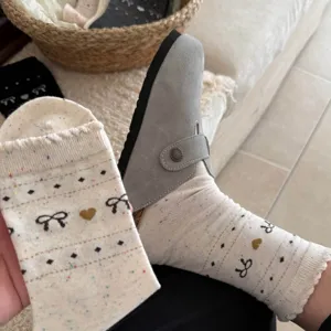 Women cute bow heart mid tube socks Korean style casual cotton comfortable footwear hosiery fashion