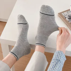 Calzini sportivi bassi in cotone grigio traspirante da uomo con elegante design a righe casual