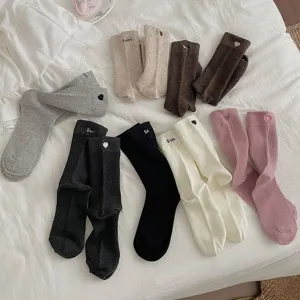 Korean style heart embroidered women mid tube socks autumn winter cotton long socks