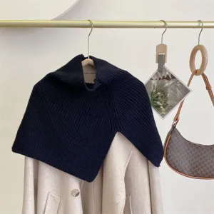 Warme donkerblauwe gebreide nepkraag voor dames, stijlvolle coltrui nekwarmer en sjaal.