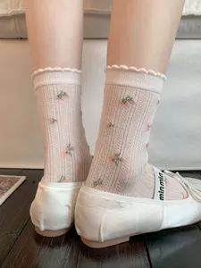 Calzini medi floreali giapponesi donna rete traspirante dolci calzini in pizzo da giorno